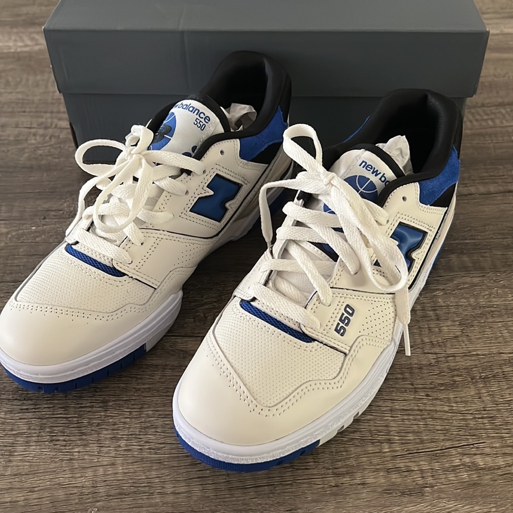 New Balance 550 Sea Salt Team Royal - Size M 9 - NWT - Picture 3 of 10